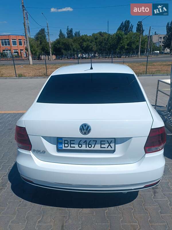 Седан Volkswagen Polo 2017 в Николаеве