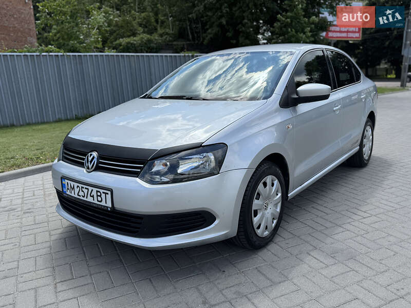 Седан Volkswagen Polo 2013 в Житомире