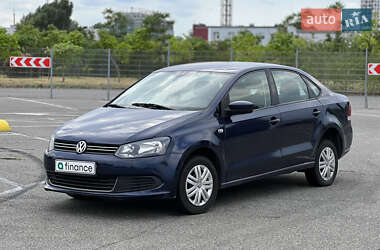 Седан Volkswagen Polo 2013 в Киеве