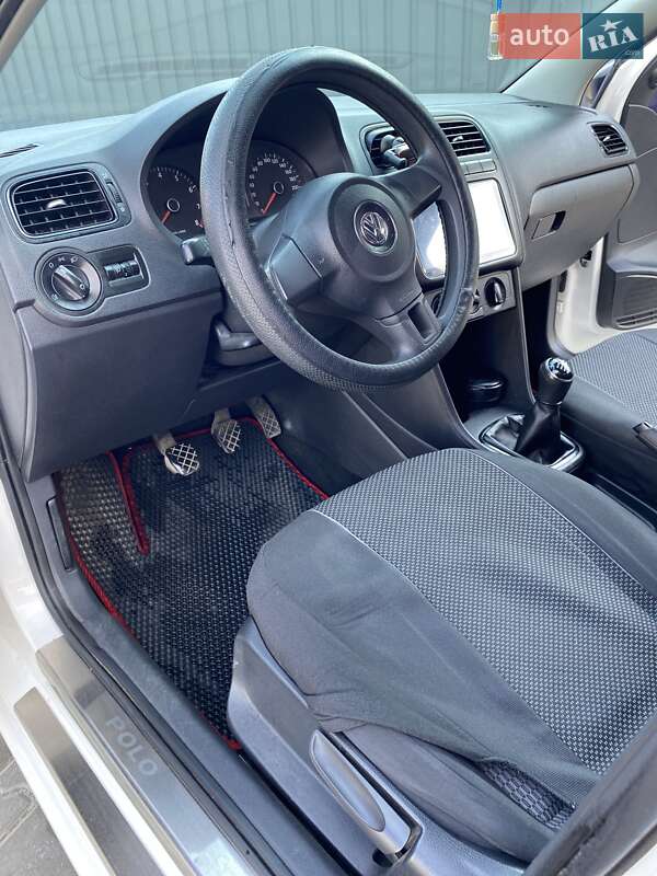 Седан Volkswagen Polo 2013 в Фастове
