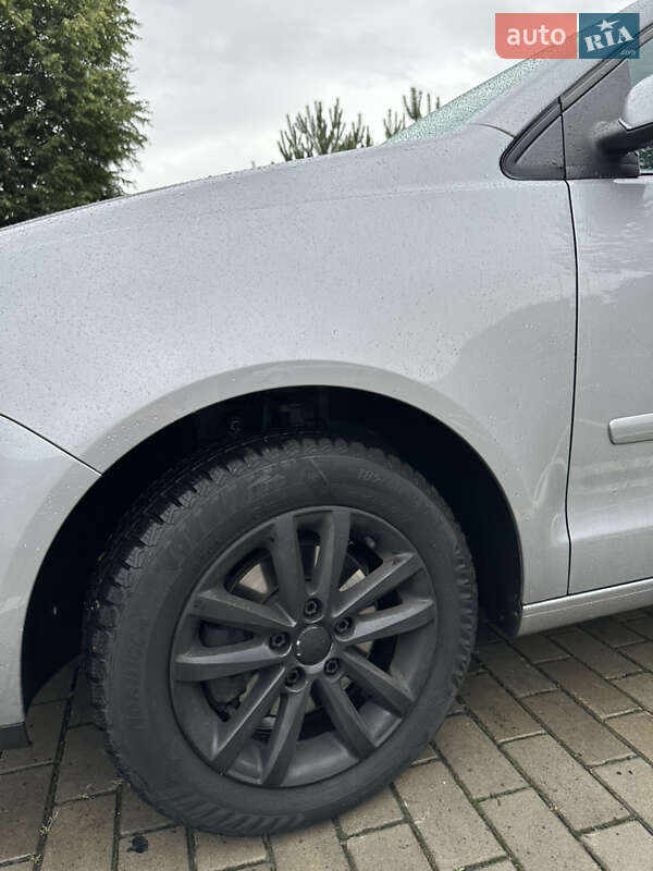 Хэтчбек Volkswagen Polo 2007 в Киверцах