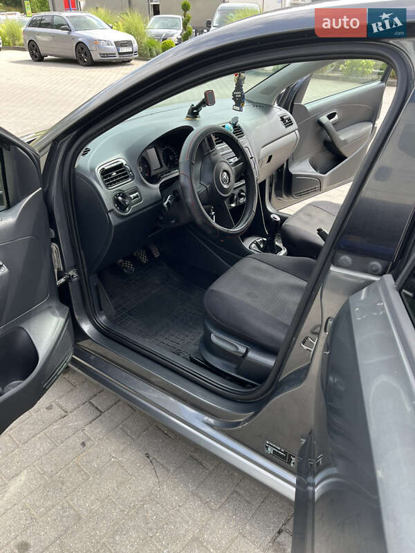Хэтчбек Volkswagen Polo 2011 в Бережанах