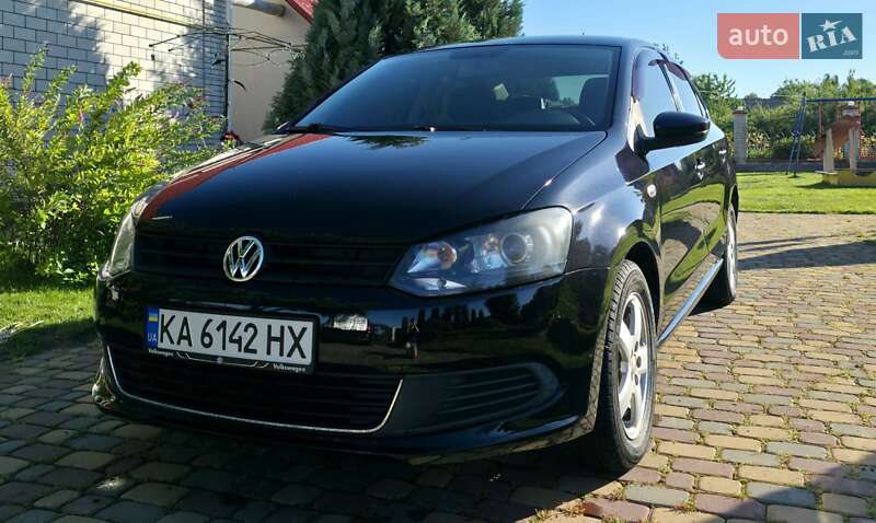 Седан Volkswagen Polo 2013 в Киеве фото 2 Седан Volkswagen Polo 2013 в Киеве