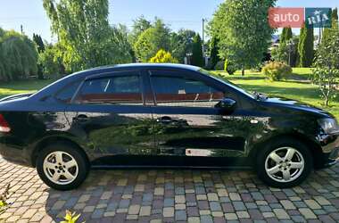 Седан Volkswagen Polo 2013 в Киеве