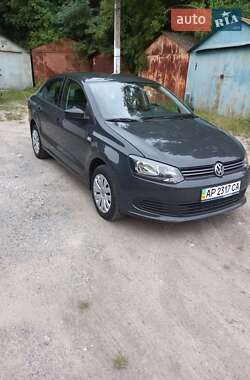 Седан Volkswagen Polo 2011 в Сумах
