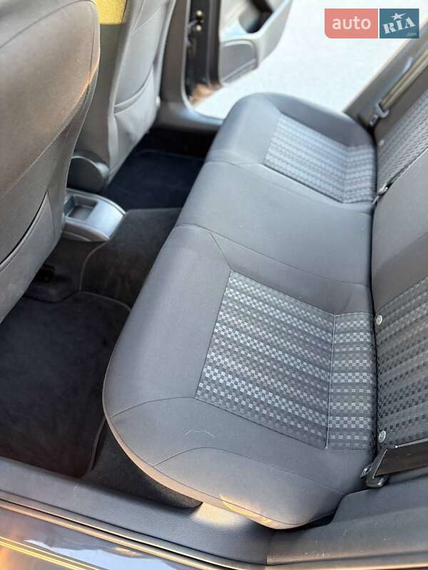 Седан Volkswagen Polo 2017 в Львове