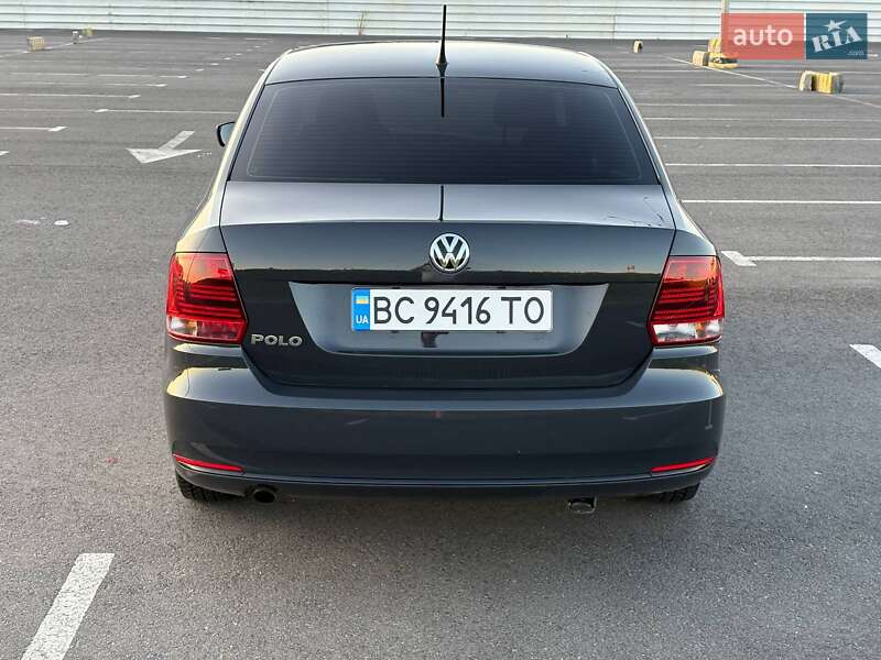 Седан Volkswagen Polo 2017 в Львове