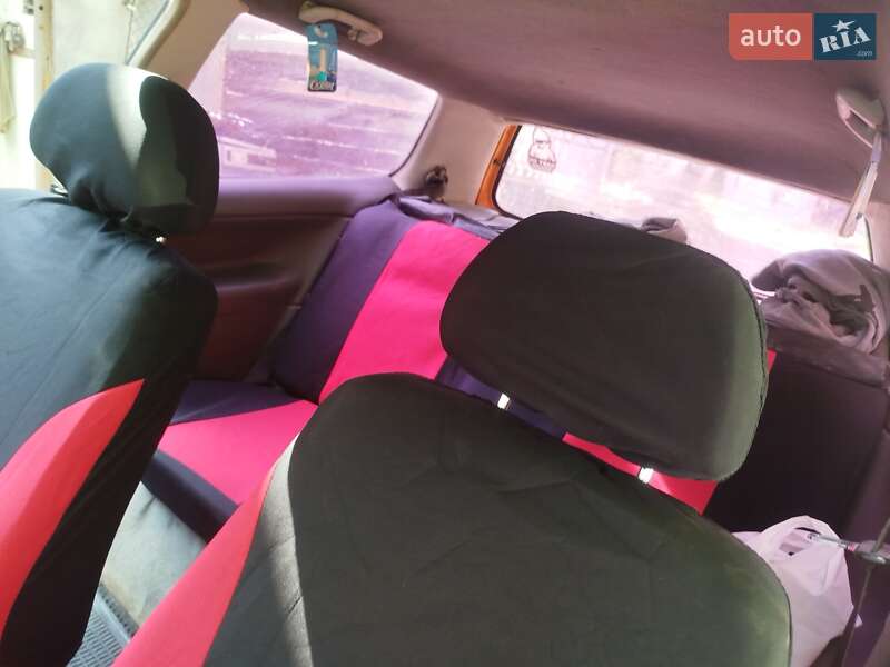 Хэтчбек Volkswagen Polo 1995 в Черновцах
