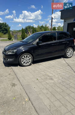 Хэтчбек Volkswagen Polo 2010 в Сарнах
