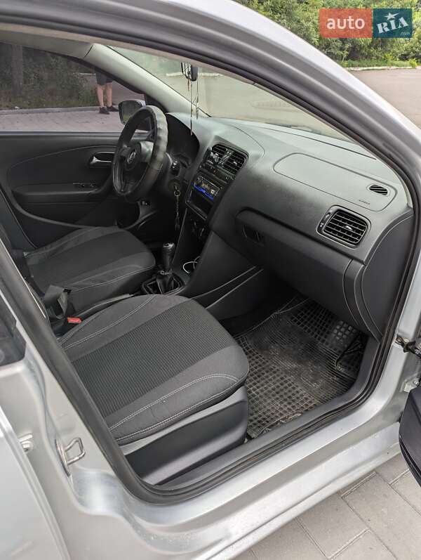 Седан Volkswagen Polo 2012 в Радивиліві