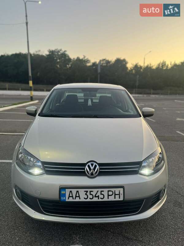 Седан Volkswagen Polo 2011 в Києві