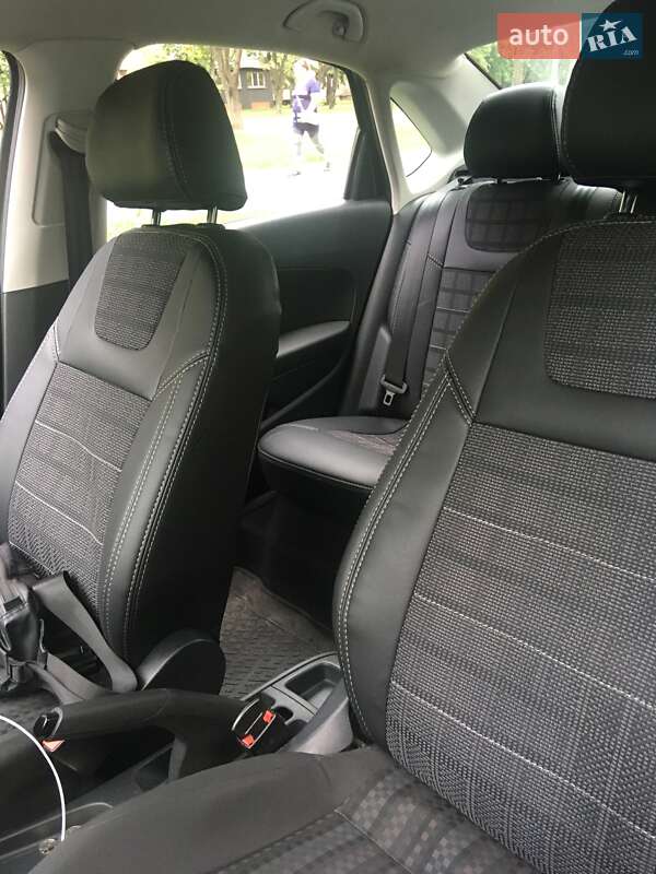 Седан Volkswagen Polo 2017 в Бучі