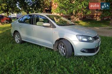 Седан Volkswagen Polo 2011 в Сумах