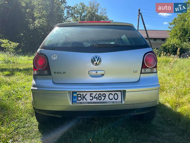 Хетчбек Volkswagen Polo 2005 в Костопілі