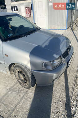 Хэтчбек Volkswagen Polo 1999 в Галиче