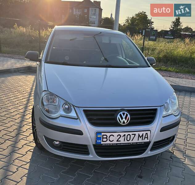 Хэтчбек Volkswagen Polo 2008 в Стрые