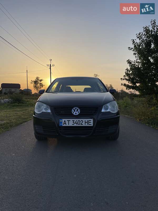 Хетчбек Volkswagen Polo 2005 в Івано-Франківську