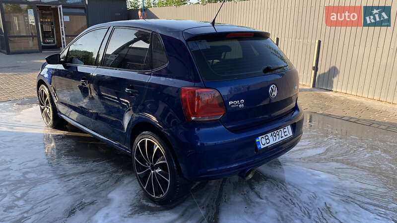 Хэтчбек Volkswagen Polo 2010 в Ровно