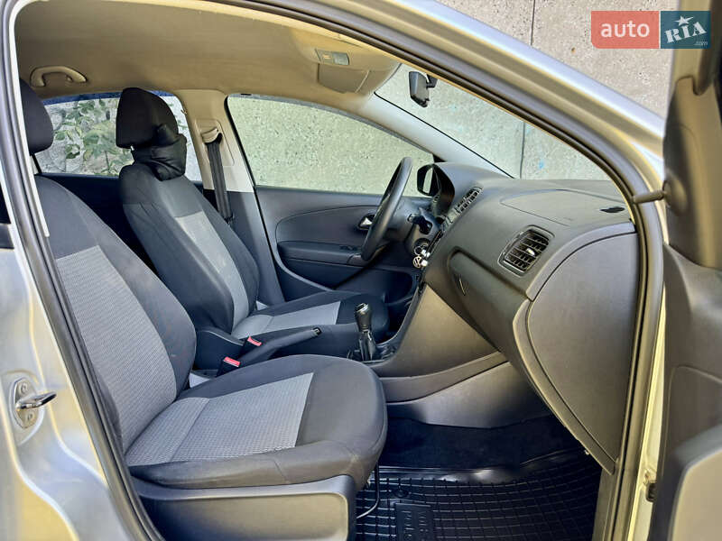 Седан Volkswagen Polo 2013 в Виннице