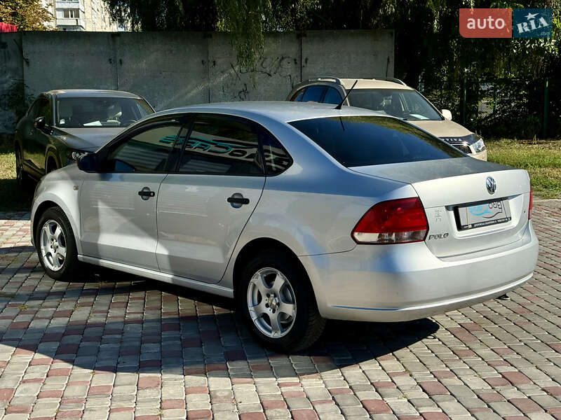 Седан Volkswagen Polo 2013 в Виннице