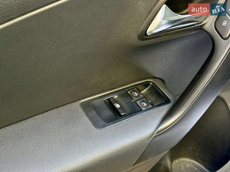 Седан Volkswagen Polo 2013 в Виннице