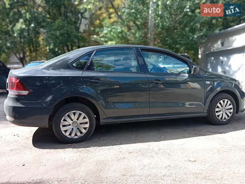 Седан Volkswagen Polo 2017 в Харькове