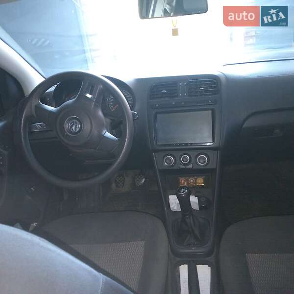Седан Volkswagen Polo 2012 в Днепре
