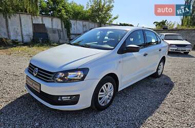 Седан Volkswagen Polo 2017 в Шостке