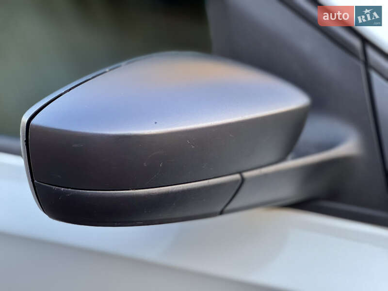 Седан Volkswagen Polo 2017 в Киеве