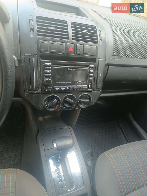 Хетчбек Volkswagen Polo 2006 в Белзі