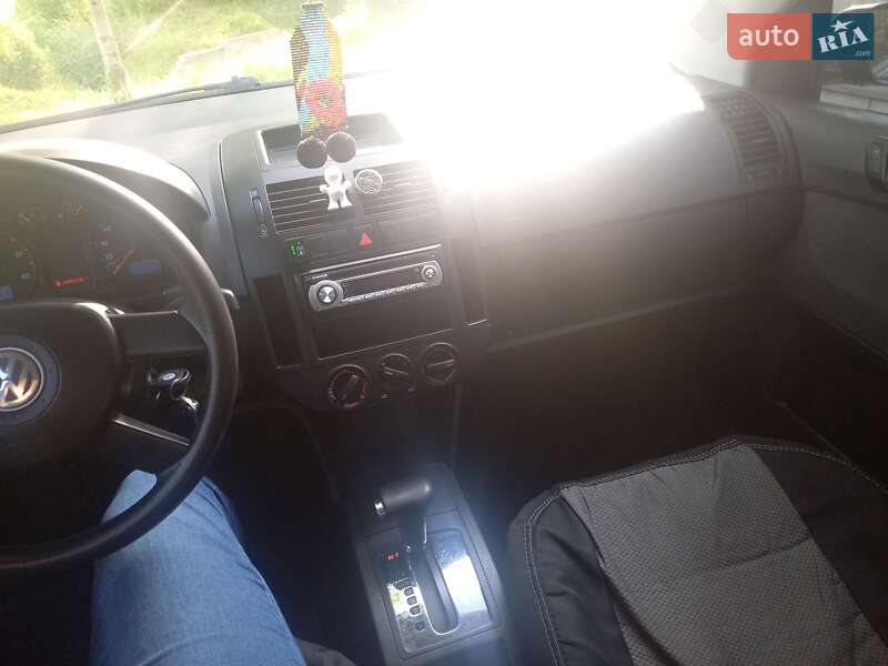 Хетчбек Volkswagen Polo 2005 в Калуші