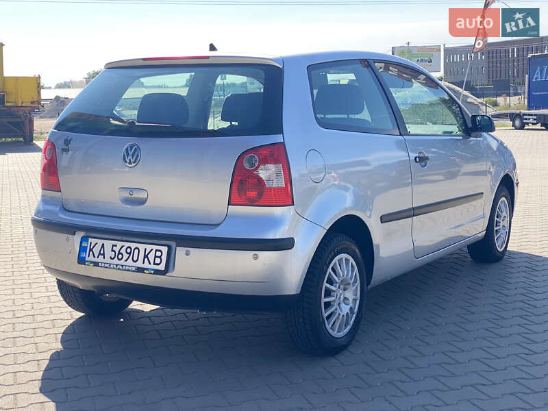 Хэтчбек Volkswagen Polo 2003 в Киеве