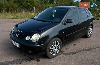 Хэтчбек Volkswagen Polo 2004 в Ужгороде