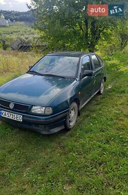 Седан Volkswagen Polo 1996 в Золочеве