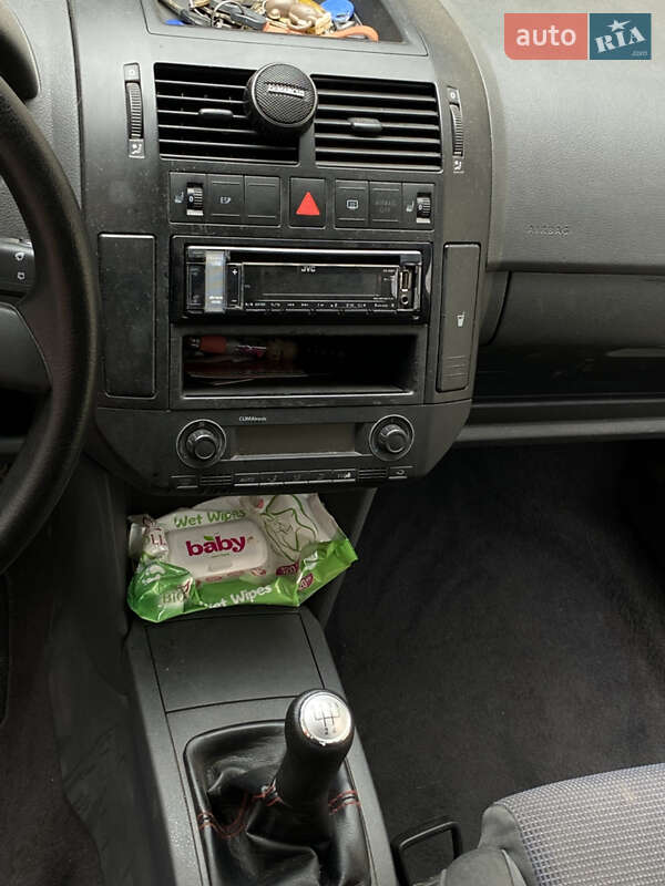 Хэтчбек Volkswagen Polo 2002 в Мукачево