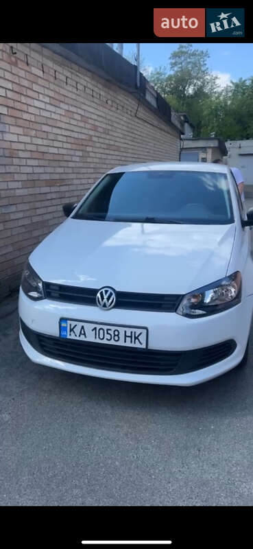 Седан Volkswagen Polo 2012 в 