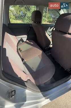 Хэтчбек Volkswagen Polo 2003 в 