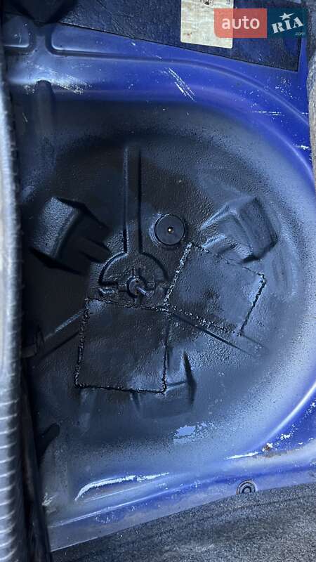 Хэтчбек Volkswagen Polo 1998 в Черновцах