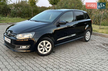 Хэтчбек Volkswagen Polo 2011 в Городке
