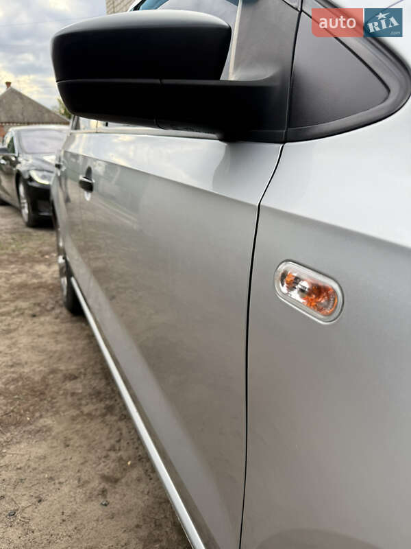 Седан Volkswagen Polo 2011 в Харькове