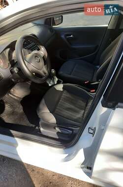 Седан Volkswagen Polo 2019 в 