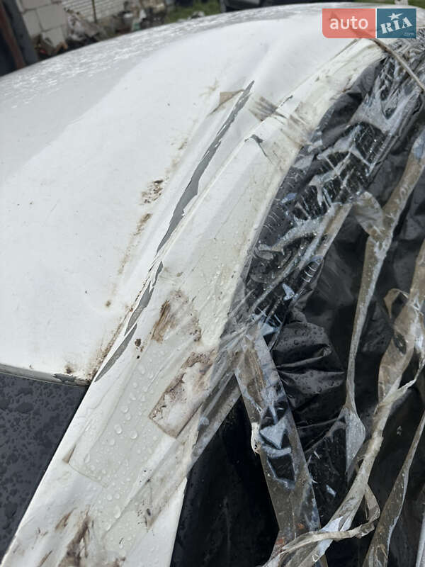 Седан Volkswagen Polo 2012 в Гребенках