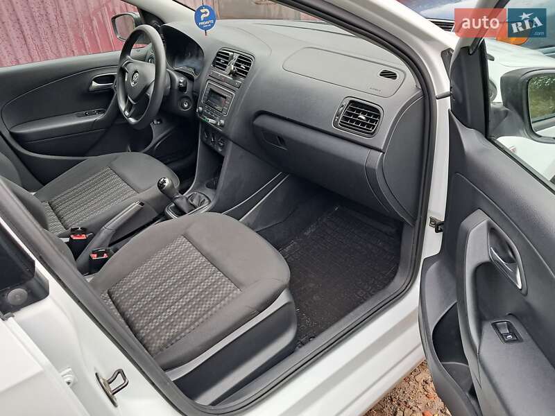 Седан Volkswagen Polo 2018 в Бобровиці