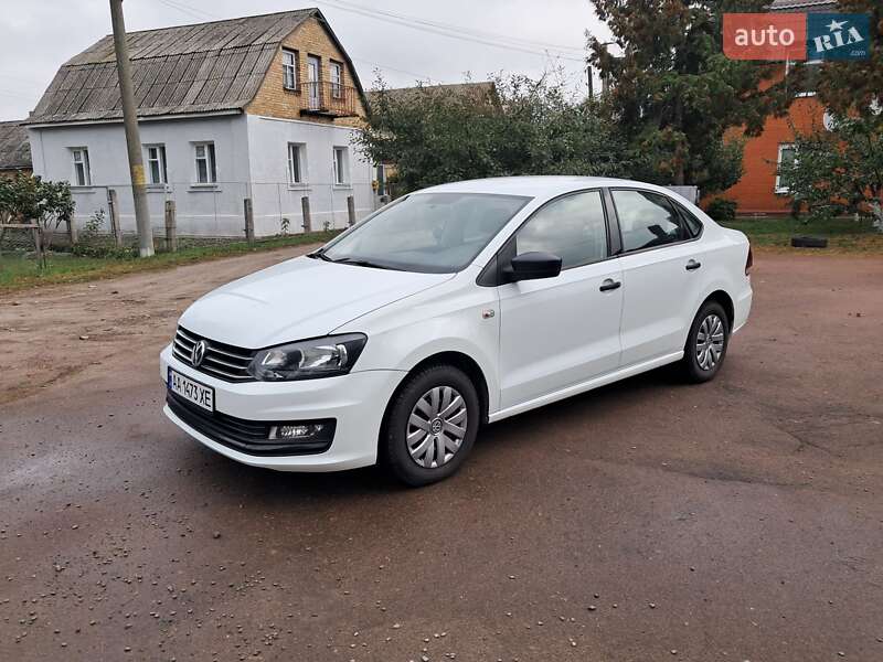 Седан Volkswagen Polo 2018 в Бобровиці