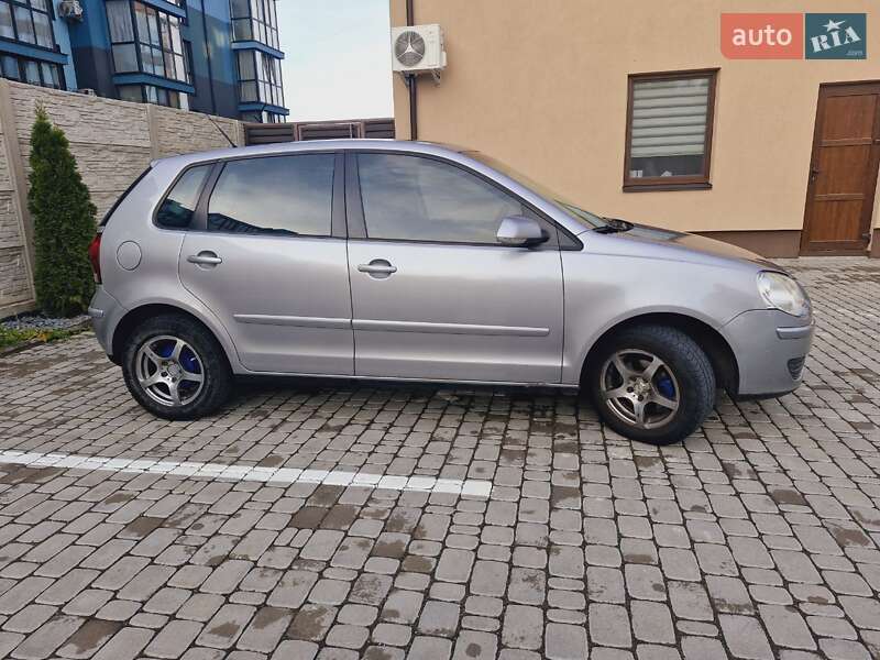Хетчбек Volkswagen Polo 2008 в Рівному