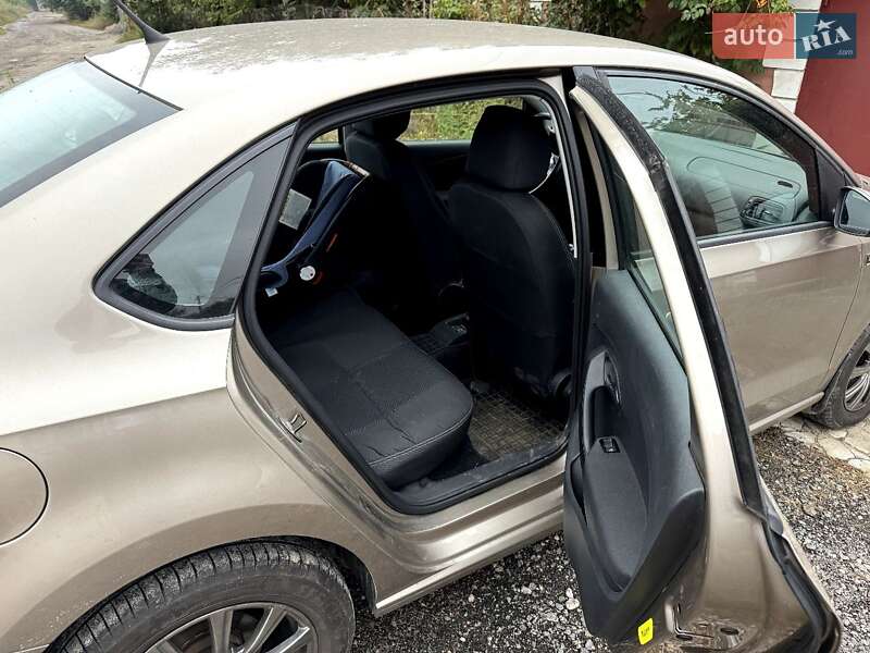 Седан Volkswagen Polo 2018 в Вишневому