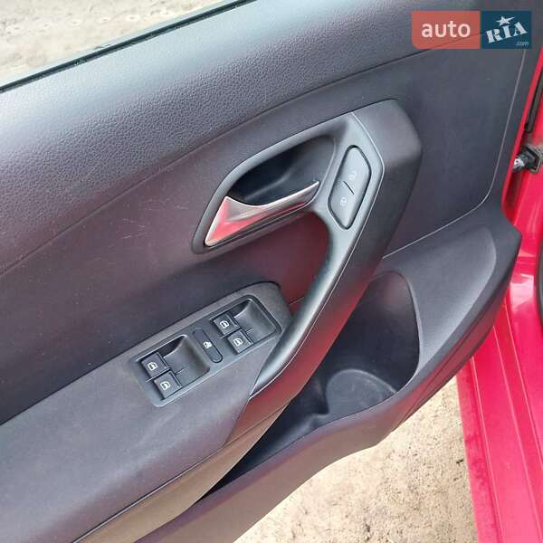 Хэтчбек Volkswagen Polo 2009 в Камне-Каширском