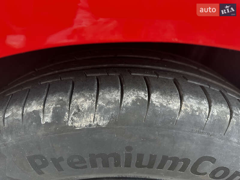 Хетчбек Volkswagen Polo 2011 в Запоріжжі