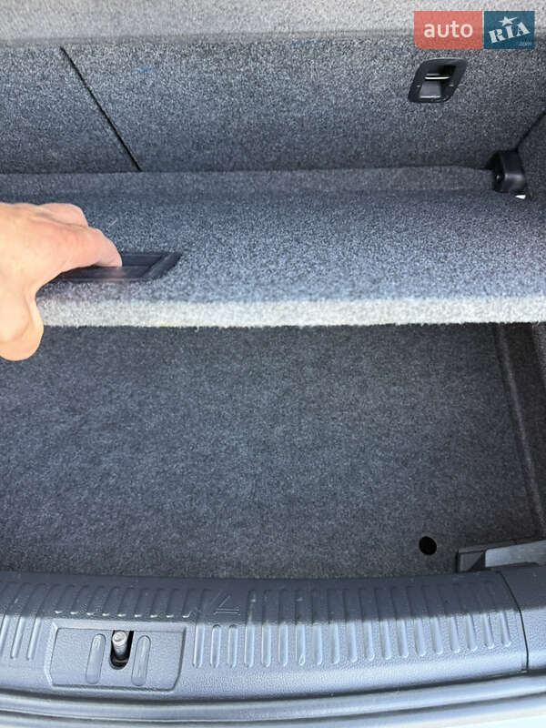 Хетчбек Volkswagen Polo 2016 в Шепетівці