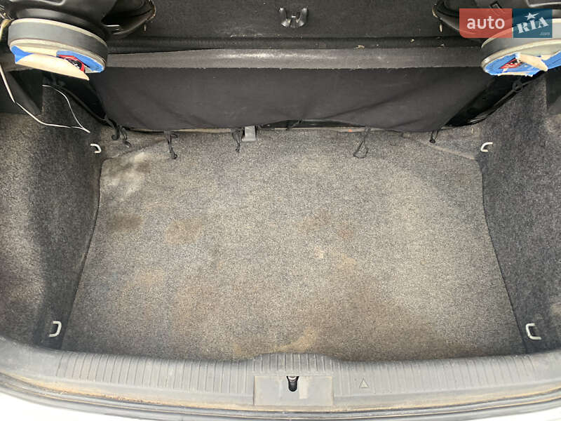 Хэтчбек Volkswagen Polo 2004 в Харькове фото 10 Хэтчбек Volkswagen Polo 2004 в Харькове